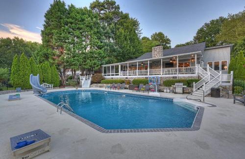 Westport Villa | Sip Sip Away by AvantStay Pool Hot Tub