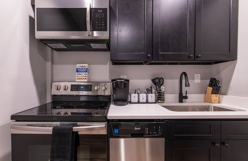 Georgetown Condo | Sir Barton @ The HoM- KY Horse Park 11min, Ark 30min, Walk Downtown/GT College