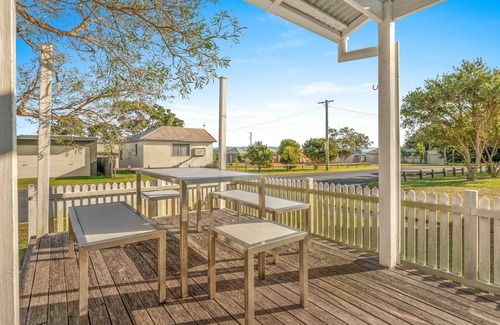 Currarong Cottage | Sirena Beach Cottage - Coastal Haven in Currarong