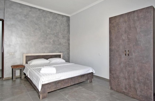 Yerevan Hotel | Sirik