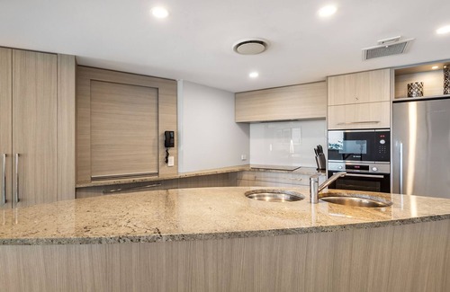Sunshine Coast Apartment | Sirocco 606 magnificent water front apartment