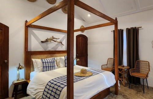 Dasol Hotel | Sirom Beach House