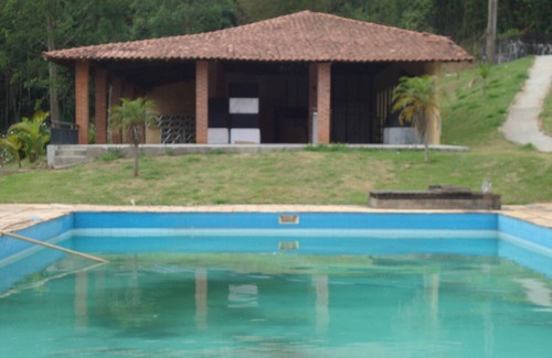 Mairipora House | SITE IN MAIRIPORÃ NEAR THE CENTER WITH LARGE HALL OF PARTIES, FOOTBALL FIELD