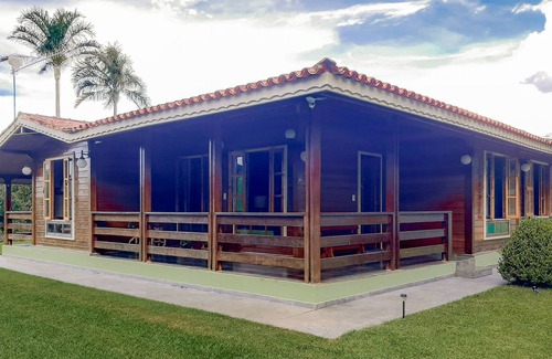 Itapeva House | Site with a wooden house in the south of Minas, 120 km from São Paulo