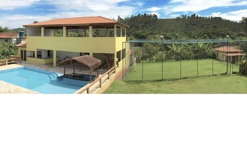Igarata House | Site with chalets and wet bar