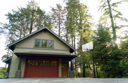 Sitka House | Sitka Bungalow