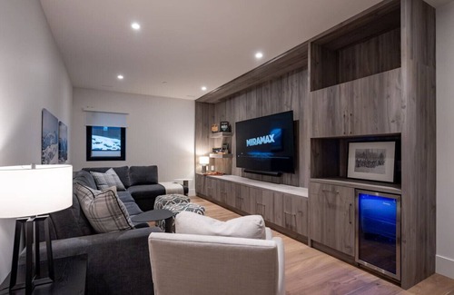 Revelstoke House | Sitka Spruce Mountain Chalet