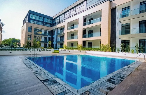 Cantonments Apartment | Situated in a very secured community at the heart of Accra