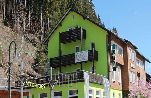Titisee-Neustadt Apartment | Six-bed room with shower/WC