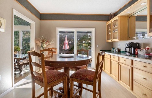 Osage Beach House | Six Suites with Hot Tubs, Private Jacuzzi Baths, Wooded Garden and Lake Access with Boat Slip