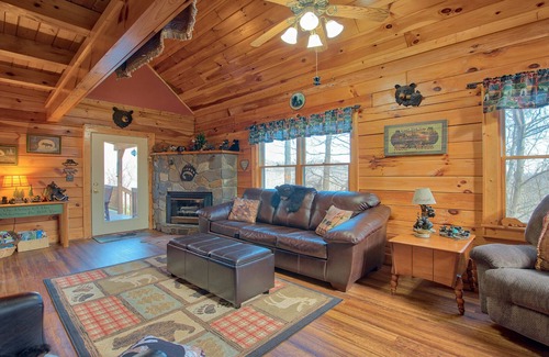 Maggie Valley Cabin | Sizzlin Summer Savings enjoy 20% off when booking and staying June 1 - Aug 31.