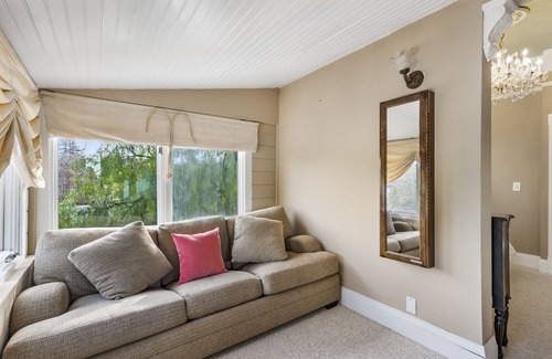 San Jose House | SJ Landmark Victoria Historic Building 1bd Unit 5