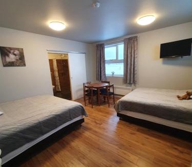 Selfoss House | Skálatjörn Guesthouse