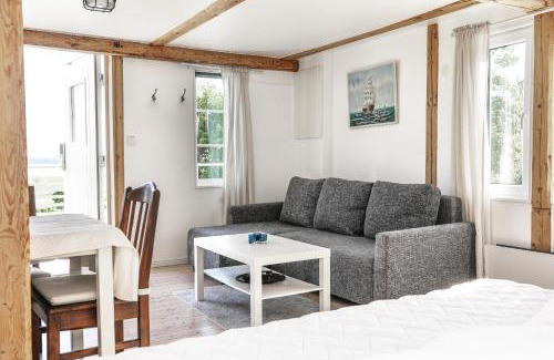 Sankt Anna House | Skärgårdslägenhet med havsutsikt i Sankt Anna! NR2