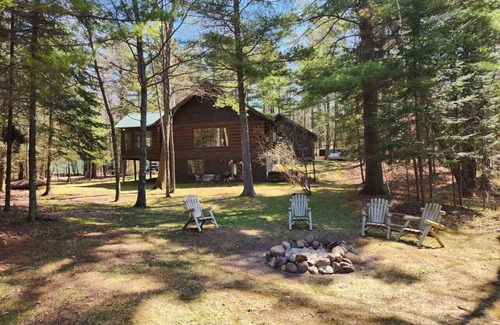Hayward Cabin | Skeeter's Pt. Lodge on Nelson Lake