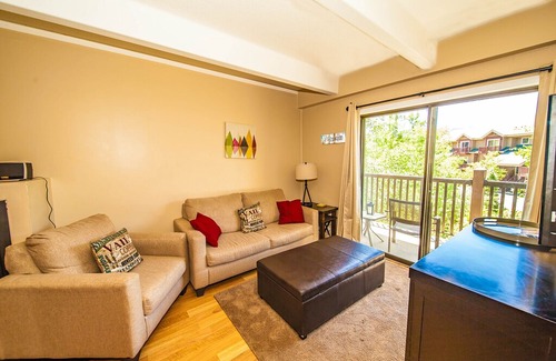 Warrior's Mark Condo | Ski and Racquet Club Condo CG4: Nice Location & Amenities!