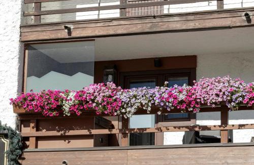 Cervinia Apartment | Ski Apartment Francois Hot Tub & Central Location with hotel services