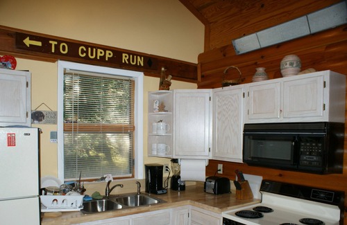 Snowshoe Condo | Ski cabin- Close, Comfortable, & well kept cabin- Family friendly