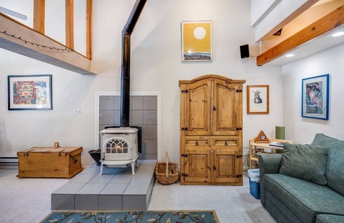 Bear Valley Condo | Ski Condo, Sleeps 4! - Creekside #103 by Bear Valley Vacation Rentals