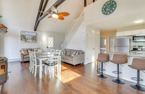 Briar Crest Woods House | Ski, Hike & More: Poconos Home w/Hot Tub