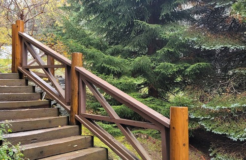 Whistler Condo | Ski In 2 bedroom townhome - Steps off the Village Run
