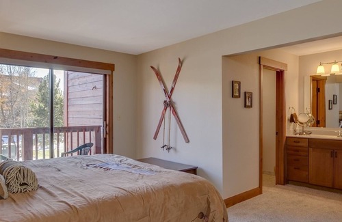 Four O'Clock Condo | Ski-In on Four O'Clock Run! Walk to downtown. Shuttle stop out front