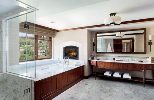 Avon Resort | Ski in/out 2BR residence at Bachelor Gulch Ritz-Carlton - spa, pool, gym & more!