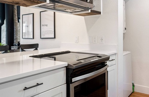 Beaver Cabin | Ski In/Out Condo at Eagle Point Resort, Sleeps 10, Fast WiFi, Remodeled