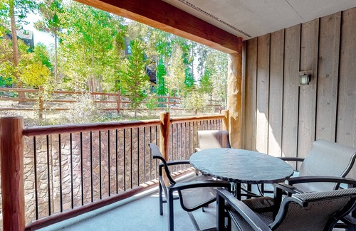 Four O'Clock Condo | Ski-in/out condo right near downtown with hot tub, pool & balcony
