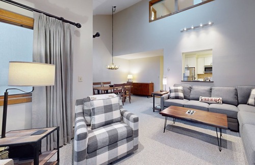 Ludlow Condo | Ski-in/out condo with water & mountain views, private sauna & fireplace