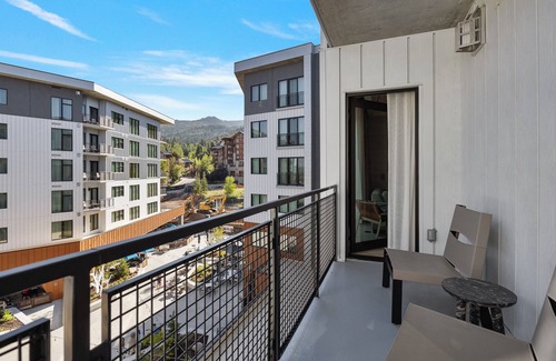 Park City Condo | Ski-in/out exclusive high end luxury at Park City Mountain restaurants spa bar rooftop pool