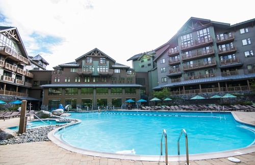 Stowe Area Apartment | Ski in/out! Large Studio in Lodge at Spruce Peak