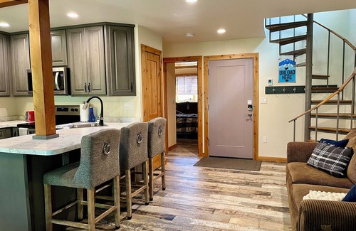 Wakefield Condo | Ski In/Out Remodeled 2 bedroom/2 bath Condo at Snowriver!
