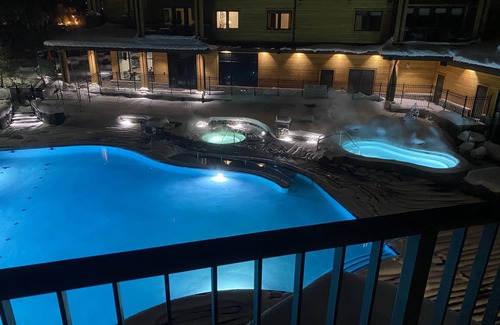 Lakeside Park Condo | Ski In/Out - Zalanta - Perfect Location - Heated Pool - 2 Hot Tubs - Heavenly