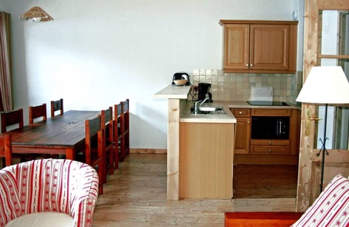 Pralognan-la-Vanoise Apartment | Ski-in/ski-out & foot of the slopes, balcony, tv, ski locker, 55-73m², Pralognan-la-Vanoise
