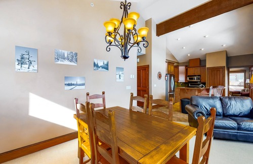 Big White Ski Resort House | Ski-in/ski-out townhouse right next to lifts - private hot tub, fast WiFi & W/D