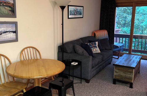 Carrabassett Valley Condo | Ski In Ski Out Family Friendly Sugarloaf Condo @ Snubber Trail Mid Station on Mt