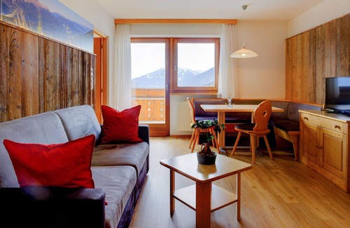 Maranza Apartment | Ski-In /Ski-Out Apartment with Balcony, Sauna, & Jacuzzi; Pets Allowed, Parking Available