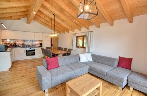 Kaprun House | Ski-in Ski-out Chalet Maiskogel 13A - by Alpen Apartments