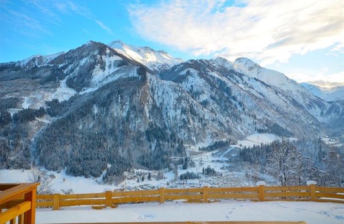 Kaprun Ski Chalet | Ski-in / Ski-out Chalet Maiskogel 13a by Alpen Apartments