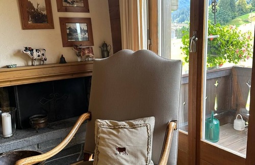 Gstaad Apartment | Ski-In Ski-Out - Great Flat on the Wispile