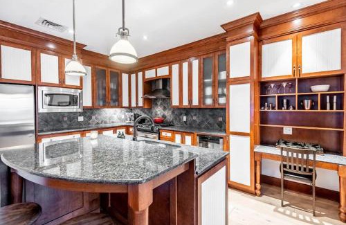Mont-Tremblant Ski Chalet | Ski In/Ski Out Luxury Tremblant Chalet