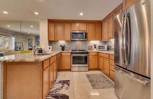 Tahoe Village Condo | Ski in Ski out Modern Condo next to Stagecoach lift and lodge (SL416J)