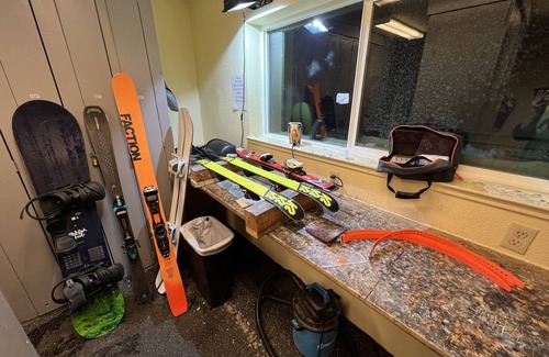 Kirkwood Apartment | Ski In Walk out in the Meadows