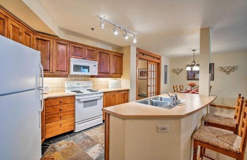 Salt Lake Mountain Resorts Apartment | Ski-InandSki-Out Brighton Condo with Pool and Hot Tub