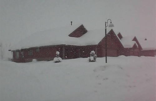 Eden House | Ski, Mountains, Lake: 5 BR Vacation House at Wolf Creek Ut, Many Amenities