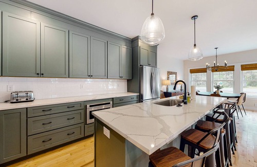 Waterville Valley House | Ski & mtn-view townhouse with grill, pools, tennis, shuttle, fireplace, & gym