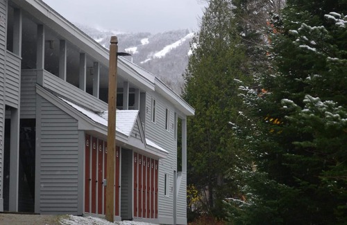 Carrabassett Valley Condo | Ski or Bike In/Out, 2 bed, 2 bath - sleeps 7 - in Snowbrook Village