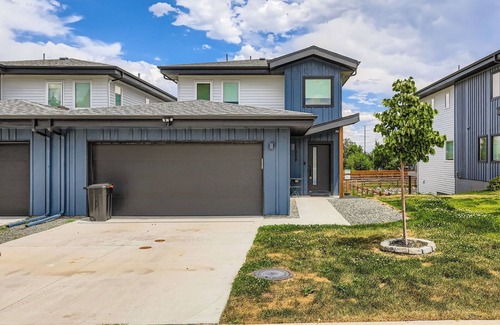 Applewood West House | Ski, Red Rocks & Downtown Golden, Retreat