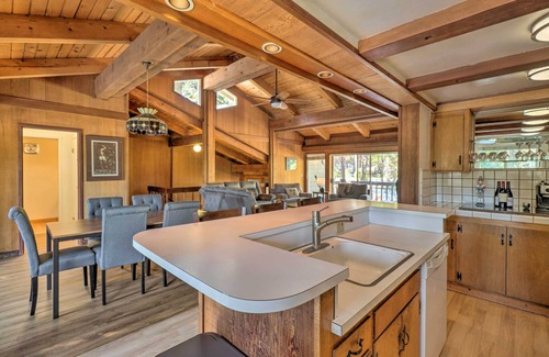Tahoe Sierra Estates House | Ski & Soak: Hot Tub Haven in Tahoe City!